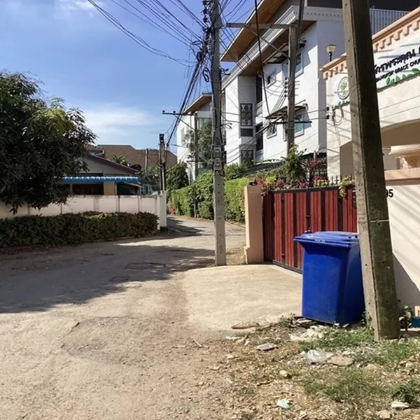 ให้เช่า บ้านเดี่ยว 2 ชั้น ซอย ปรีดี พนมยงค์ 14 ใกล้ BTSพระโขนง 800 เมตร