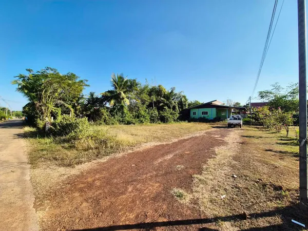 ขายถูกมาก!! บ้านพร้อมที่ดิน 258 ตร.ว. บนทำเลทอง อ.เมือง จ.สกลนคร ใกล้ห้างโรบินสัน บขส. สนามบินฯ