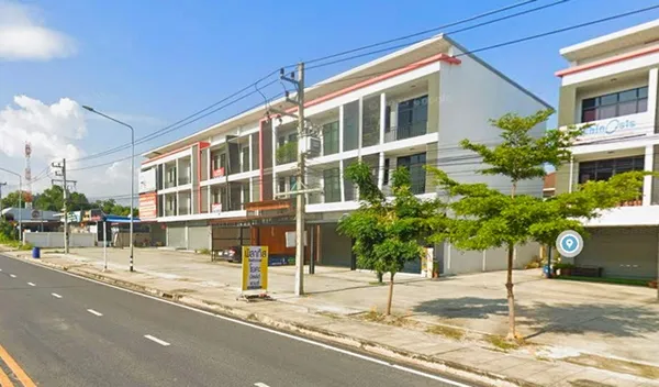 สนามบินอู่ตะเภา 5กม ใกล้นิคมมาบตาพุด 8.6กม. บ้านฉาง พลา ถ.บูรพาพัฒน์ 800ม.ให้เช่าอาคารพาณิชย์ 3ชั้น 15ตร.ว. 175 ตร.ม