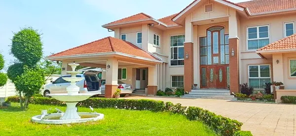 ตลาดนิมิตใหม่ 2.1กม. คลองสามวา ให้เช่าคฤหาสน์ 2 ชั้นพูลวิลล่าหรู หลังใหญ่ 450 ตร.ม.4 นอน 3น้ำ พร้อมเฟอร์ฯ สระว่ายน้ำส่วน