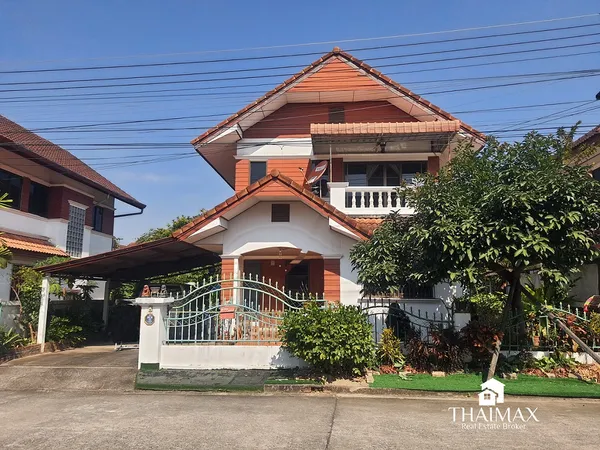 โซนสันทราย ใกล้ตลาดสามแยก เชียงใหม่
บ้านเดี่ยว 2 ชั้น 3 นอน 2 น้ำ เนื้อที่ 52 ตรว.

