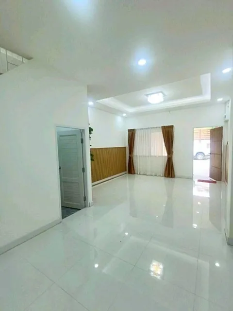 โรงเบียร์เยอรมันตะวันแดง รามอินทราCentral EastVille4.45กม 190ม.MRT วัชรพล ให้เช่าทาวเฮ้าส์ 2 ชั้น รร.นานาชาติกีรพัฒน์ 60