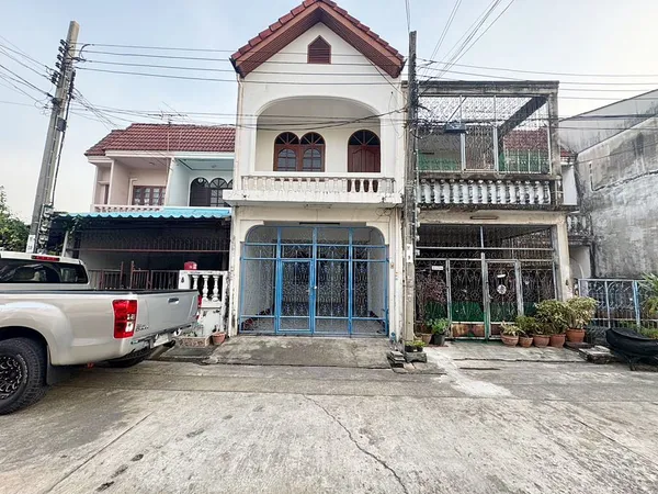 ให้เช่า หรือ ขาย หมู่บ้านเพชรเกษม 2 ซอยเพชรเกษม 55/2 ใกล้ MRT หลักสอง ใกล้รพ.เกษมราษฎร์ ทาวน์เฮ้าส์ 2 ชั้น 17 ตร.วา 3 ห้องนอน 2 ห้องน้ำ พร้อมเข้าอยู่