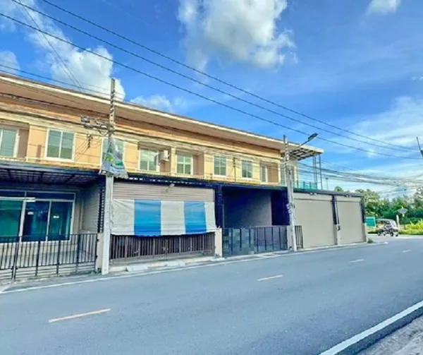 นิคมอมตะชลบุรี 2.5 กม.คลองตำหรุ 2นอน 3 น้ำ ถ.สุขุมวิท เทศบาลตำบลคลองตำหรุ500ม. เช่า-ขายทาวน์โฮมใหม่ 21 ตร.วา.163 ตร.ม. 2