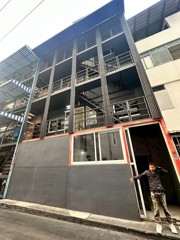 ขายด่วน ตึก 2 คูหา 4 ชั้น พัทยา ชลบุรี