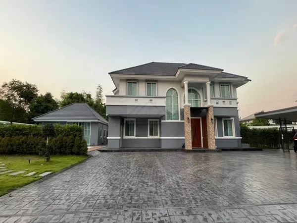 ให้เช่าบ้านหรู 2 ชั้น 400 ตรว. บ้านสวนเนรมิตร วัชรพล เพิ่มสิน สระว่ายน้ำส่วนตัว พร้อมเรือนรับรอง เฟอร์นิเจอร์พร้อมอยู่