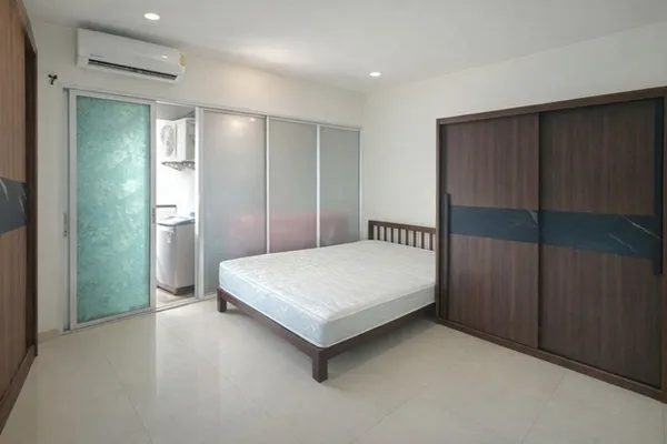 ศรีนครินทร์ 1 นอน 1 น้ำ MRT ศรีนครินทร์ 700 ม. 28 ตร.ม. ARL หัวหมาก 430ม. ให้เช่าคอนโดอัสสกาญจน์ เพลส