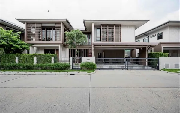 บ้านใหม่เอี่ยม Burasiri Krungthep Kreetha ขายและให้เช่า บ้านเดี่ยวหรู สไตล์รีสอร์ท ทำเลศักยภาพ ใจกลางกรุงเทพกรีฑาตัดใหม่