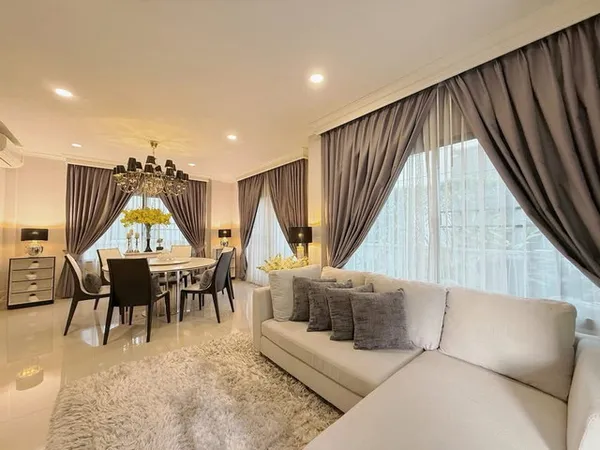 บ้านเดียวหมู่บ้าน The city Ramintra พร้อมเฟอร์นิเจอร์ 4 ห้องนอน (แถวห้างแฟชั่นไอแลนด์)