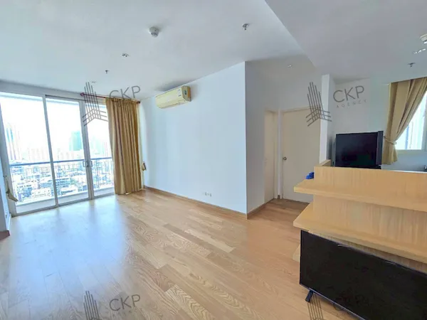 ให้เช่า คอนโด วิลล่า ราชเทวี ถ.พญาไท ใกล้BTSราชเทวี ใกล้ห้างสรรพสินค้าหลายแห่ง ห้องมุม พร้อมเข้าอยู่