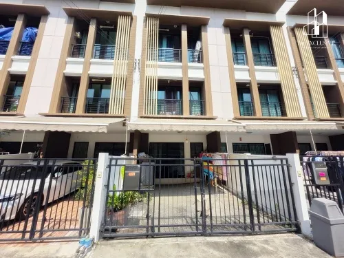 ขายด่วน หมู่บ้าน กลางเมือง กัลปพฤกษ์ บางหว้า ทาวน์โฮม 3 ชั้น ซ.กำนันแม้น