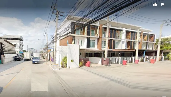 Big C เพชรเกษม108-118! ถูกที่สุดในโลก เฟอร์ครบ! ให้เช่า ทาวน์โฮม 3 ชั้น 28ตรว. 300ตรม.3นอน 3น้ำ