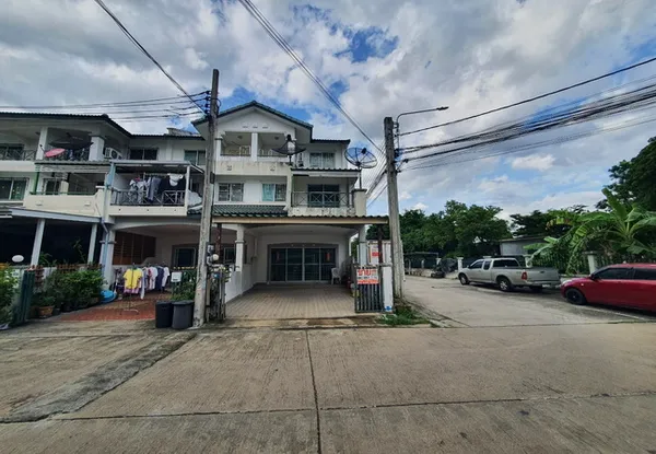 ขายทาวน์เฮ้าส์ หมู่บ้านมนเทียรทิพย์ ซอยคู้บอน 27 ถนนรามอินทรา เขตบางเขน กรุงเทพมหานคร