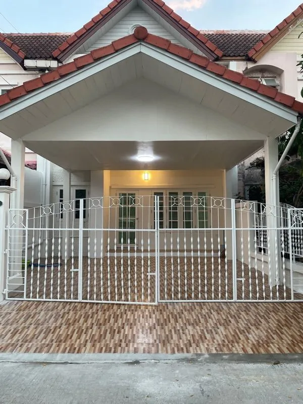 ให้เช่าทาวน์โฮม 2 ชั้น รีโนเวทใหม่ หมู่บ้านภัทรพาร์ค บางคูวัด – ปทุมธานี
