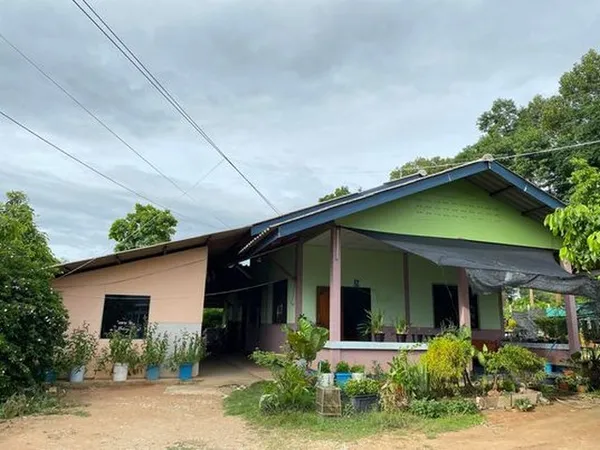 ขายบ้านชั้นเดียว 3นอน2น้ำ 306.8ตรว. 1.7ล้านบาท รวมโอน ต.แม่คะ อ.ฝาง เชียงใหม่