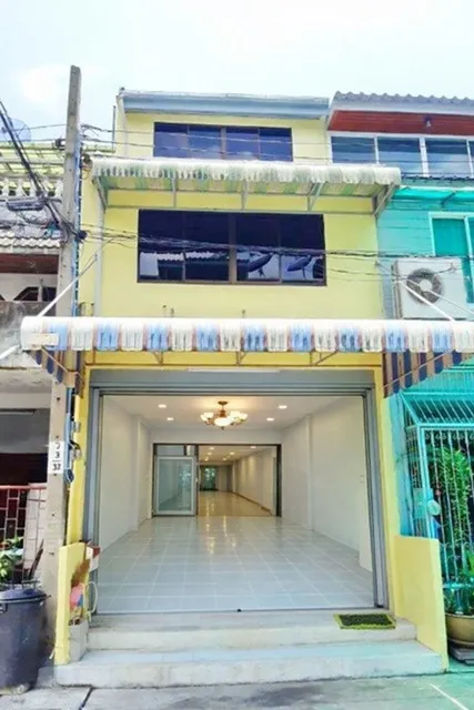 รีโนเวทใหม่ ฟังก์ชัน 5 นอน 3 น้ำ 18 ตร.วา. 288 ตร.ม. ถ.พระราม3 ซ.สาธุประดิษฐ์ 52-60 BRT วัดดอกไม้ 1.0 กม.อาคารให้เช่า 4 