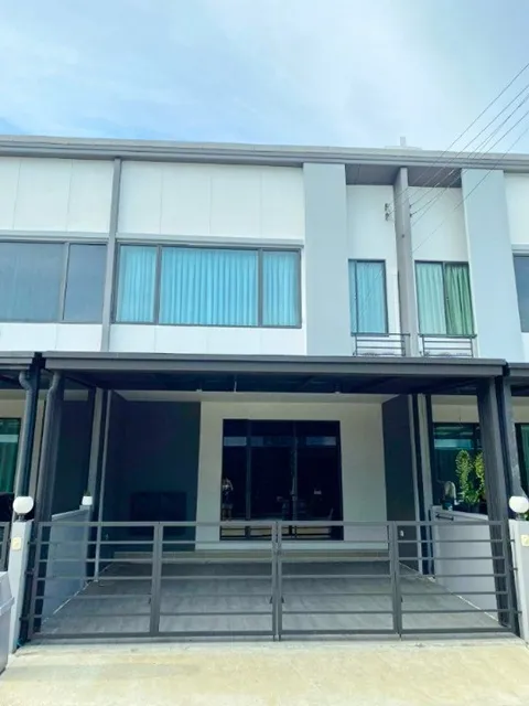 เมกาบางนา 1 กม. ทาวน์โฮมให้เช่า 2 ชั้น 3 นอน 2 น้ำ บางนา วงแหวน 17 ตร.วา.ใกล้ถนนบางนา-ตราด และสนามบินสุวรรณภูมิ