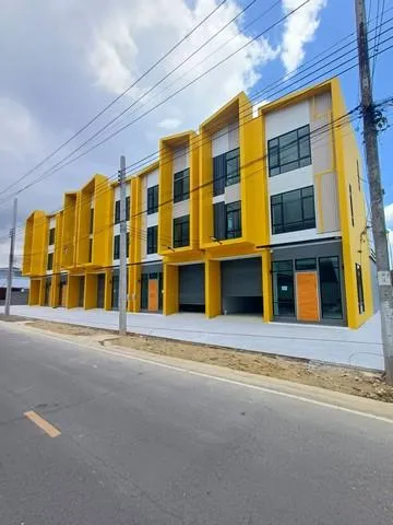 ให้เช่าโกดังและออฟฟิศ 450 ตร.ม. พร้อมออฟฟิศ หลังมุม ถนนบางใหญ่ ซอยกัตนา นนทบุรี