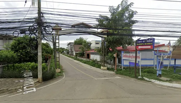 ขายที่ดิน 179 ตร.ว. ย่านชุมชนบ้านผึ้ง อ.เกาะคา ทำเลศักยภาพสูง เหมาะพัฒนาเป็นบ้านเช่าหรือหอพัก