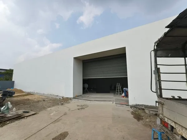 ให้เช่าโกดังสร้างใหม่ พื้นที่ใช้สอย 370 ตร.ม จตุโชติ - วัชรพล เดินทางสะดวก ใกล้จุดขึ้นลงทางด่วนจตุโชติ