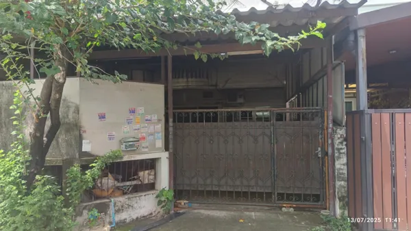 ขายทาวเฮาส์ นวมินทร์90 32 ตร.ว. ตามสภาพ ราคา 1.5 ล้านบาท