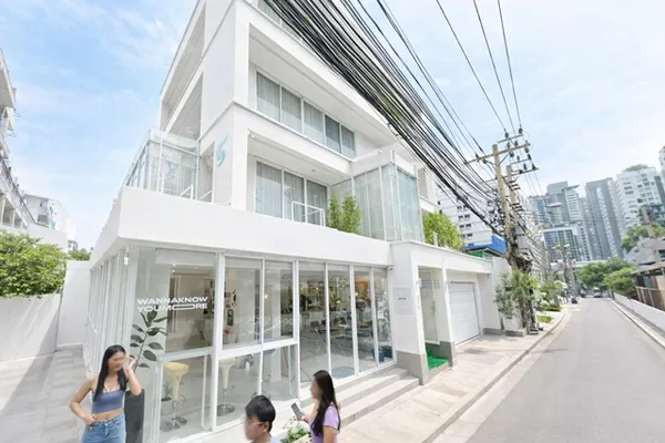 MRT ห้วยขวาง 340ม.อาคารพาณิชย์ให้เช่า ชั้น2 อาคาร 4ชั้น 1 น้ำ 100 ตร.ม.รัชดาภิเษก 10-18 เดอะสตรีท รัชดา 1.3 กม.