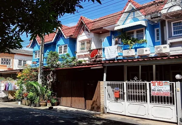 ขายทาวน์เฮ้าส์ หมู่บ้านศิรินเทพ 9 ซอยราษฎร์พัฒนา 14 เขตสะพานสูง กรุงเทพมหานคร