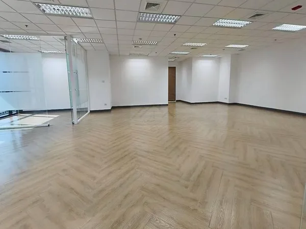 ให้เช่าสำนักงานใจกลางเมือง ย่านเพชรบุรีตัดใหม่ 197.86 ตร.ม อาคารธนภูมิ ใกล้ MRT เพชรบุรี 700 เมตร