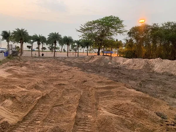 ที่ดิน ริมหาดกระทิงลาย(บางละมุง)พัทยา เนื้อที่่ 2-0-88 ไร่ แปลงหัวมุม
