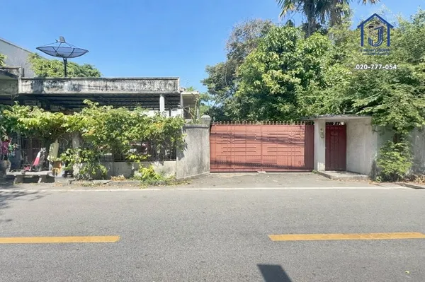 ขายบ้านเดี่ยว 2 ชั้น 196 ตารางวา ซอยปรีดีพนมยงค์ 37 ถนนสุขุมวิท 71 ใกล้BTS  พระโขนง