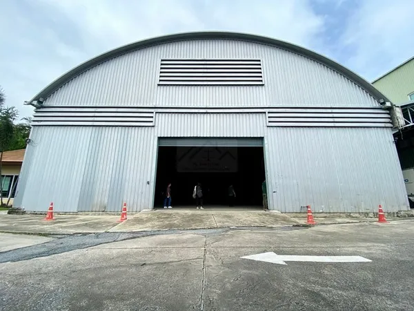 ให้เช่าโกดังพร้อมออฟฟิศ 655 ตร.ม.ซอยวิภาวดีรังสิต 62 เชื่อมต่อเข้าเมืองหรือสนามบินดอนเมืองได้ง่ายดาย