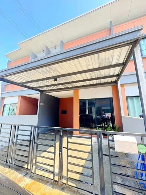 ทาวน์โฮมให้เช่า 2 ชั้น 2 นอน 2 น้ำ ราชพฤกษ์ 345 เทศบาลเมืองบางคูวัด 1.8 กม.ตลาดบางคูวัด 900 ม. บางคูวัด 17ตร.ว. 130ตร.ม.