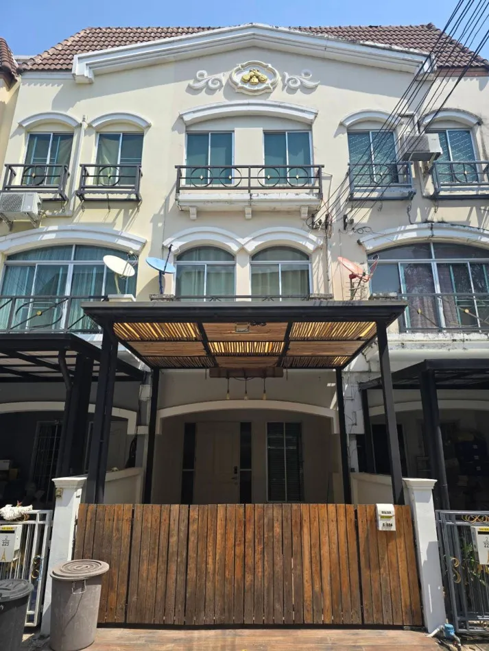 ขาย ทาวน์โฮม Baan Klang Muang Rama 9 - Ramkhmahaen