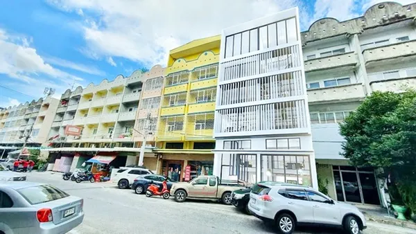 ขนาดใหญ่ 44 ตร.วา. 884 ตร.ม. 2คูหา อาคารโชว์รูม ให้เช่า 5.5ชั้น พร้อมทำธุรกิจ MRTไทรม้า 250ม. 2นอน 2น้ำ ใกล้รพ.พระนั่งเก