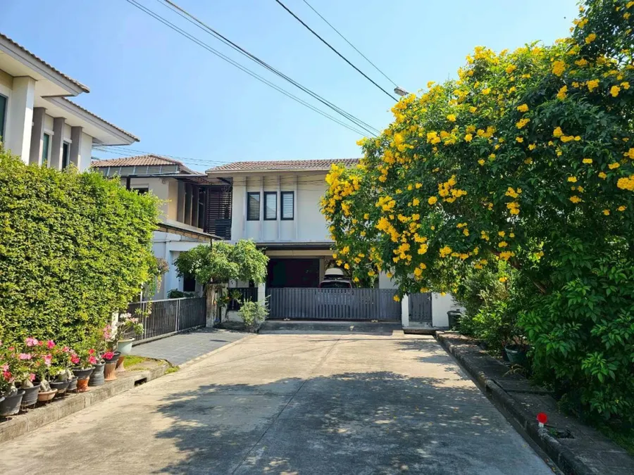 ขายด่วน บ้านเดี่ยวหลังมุม ฮาบิเทีย วัชรพล 86.5 ตรว