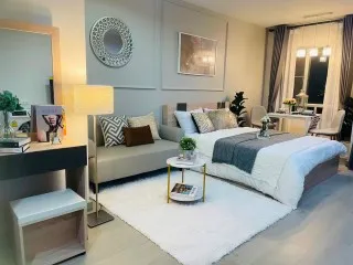 ห้องใหม่ สวยสุดๆ เจ้าของโพสเอง

ห้อง28 ตร.วา ใกล้สุวรรณภูมิ แต่งสวย ราคานี้ไม่มีแล้ว  เช่า 10,000 ค่ะ 
083-666-4591
