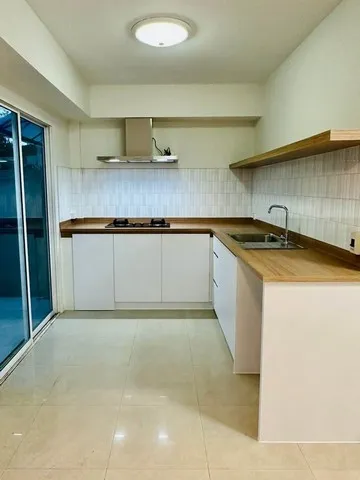 ให้เช่าทาวโฮม3ชั้นย่านบางกะปิ นวมินทร์ เลียบด่วนเอกมัย-รามอินทรา โครงการ ปริญลักษณ์นวมินทร์ 71