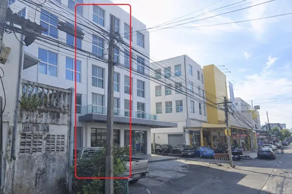 เดอะมอลล์ บางกะปิ ใกล้แฮปปี้แลนด์300 ม. 15 ตร.ว. 210 ตร.ม. 800ม. MRTลำสาลี 900 ม. ถนนลาดพร้าว 117-121 อาคารพาณิชย์ให้เช่