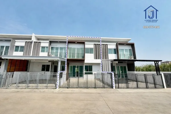 ขายทาวน์เฮ้าส์ 2 ชั้น หมู่บ้านดีคิวบ์ นวนคร ทางคู่ขนานถนนพหลโยธิน ใกล้นิคมอุตสาหกรรมนวนคร