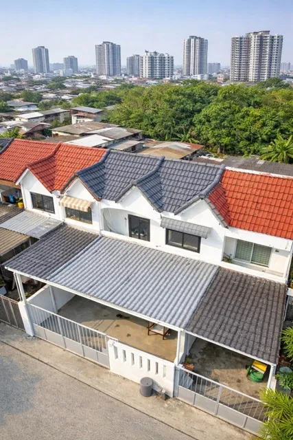 อ่อนนุช66-74 -พัฒนาการ MRTศรีนุช 1.22กม.ให้เช่า ทาวน์เฮาส์ 2 ชั้น 2 นอน 2 น้ำ ใกล้ตลาดอ่อนนุช 900 ม. เฟอร์นิเจอร์ครบ ใกล