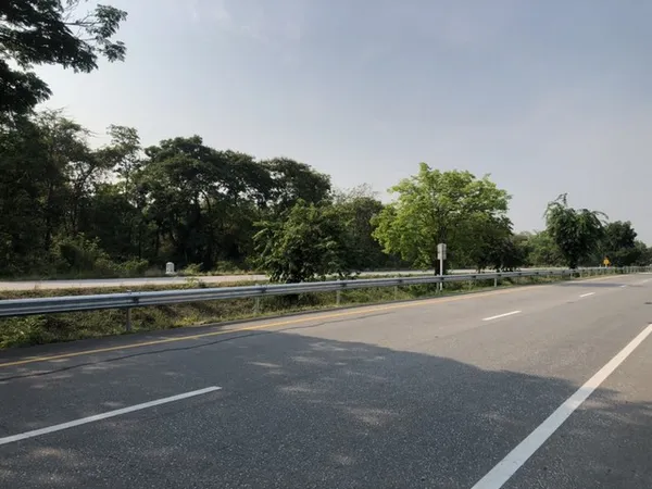 เดือนความรักหาทรัพย์สวยสักแปลง เมืองบ้านตากจังหวัดตาก 3-1-40 ไร่ ติดถนนเอเซีย AH1 ติดถนนพหลโยธิน ไร่ 3ลบ. โทร 096-882185