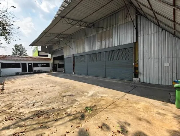 ให้เช่าโกดัง 2,300 ตร.ม. ซ.วิภาวดีรังสิต 62 รถใหญ่เข้า-ออกได้ ใกล้สนามบินดอนเมือง