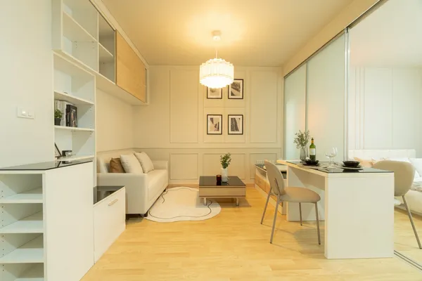 Condo The Iris Rama 9-Srinakarin 41 ตารางเมตร 1 ห้องนอน ชั้น1 ตึกF มีสวนส่วนตัว ตกแต่งครบตามรูป ใกล้ Airport Link หัวหมาก