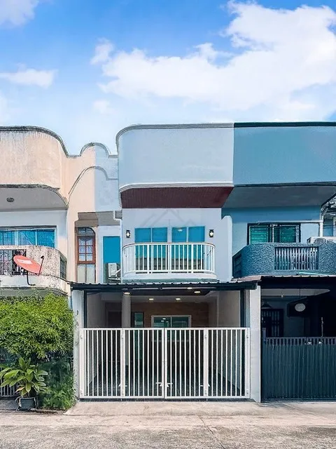 ขายทาวน์โฮม 2 ชั้น 17 ตรว. ย่านเลียบด่วน หมู่บ้าน 84 แมนชั่น ลาดพร้าว84 ทำเลดี ใกล้ทางด่วน MRT ลาดพร้าว71 รีโนเวทใหม่พร้