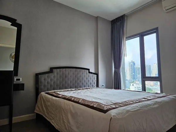 ให้เช่า The Crest Sukhumvit 34 ใกล้ BTS ทองหล่อ 150 ม. ห้องหรู วิวเมือง ชั้นสูง