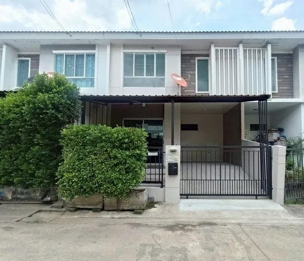 ให้เช่าทาวน์เฮ้าส์ 2 ชั้น 3 นอน 2 น้ำ พุทธมณฑลสาย 5 Central ศาลายา 800 ม. 22 ตร.วา. 220 ตร.ม.ติดถนนเมน ทำเลศักยภาพ