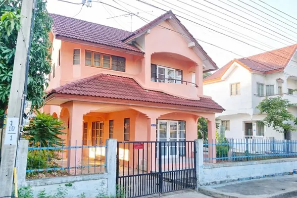 บ้านเดี่ยวขนาดใหญ่ 3-4นอน 2ห้องน้ำ ถูกที่สุด ไม่เคยอยู่ MRT สุวินทวงศ์ 1.2 กม. ร่มเกล้าต้นๆ บ้านหันหน้าไม่ชนใคร 65 ตร.ว.