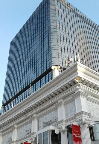 Office อาคารอัมรินทร์ ทาวเวอร์ 1BEDROOM1BATHROOM 150000 BAHT. ใกล้ - ดีดี -