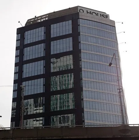 Office อาคารคิวเฮ้าส์ เพลินจิต หั่นราคา