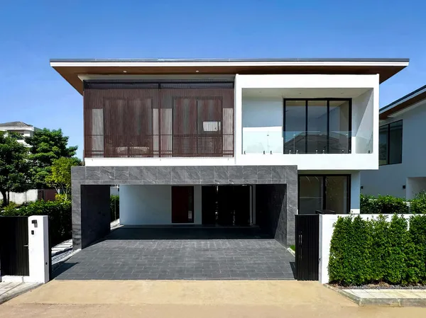 โครงการ EDEN ศรีนครินทร์-สวนหลวง บ้านเดี่ยวสไตล์ Modern Tropical พร้อมสวน Courtyard ขนาดใหญ่ใจกลางบ้าน ใกล้สวนหลวง ร.9 เพียง 5 นาที